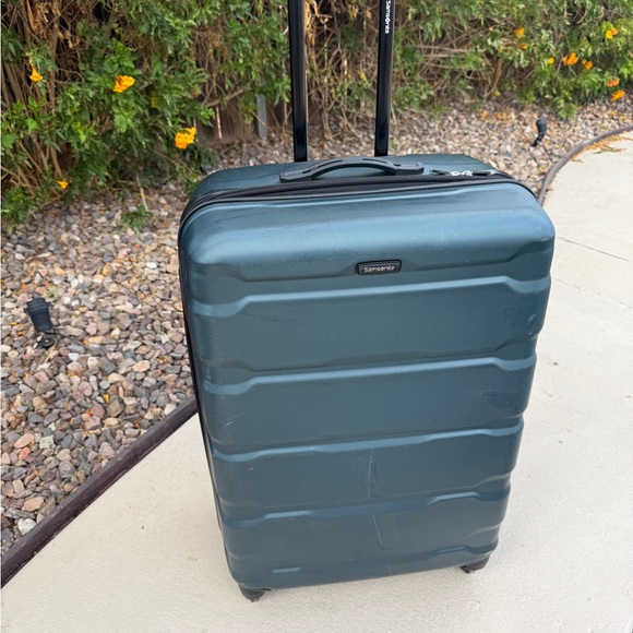Samsonite Dark Blue Hardshell Suitcase - Picture 1 of 5